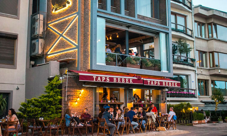 Les habitants d'Istanbul sont les Stambouliotes