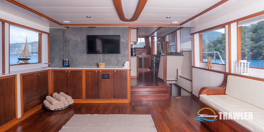 bateau chalutier Ruzanna
