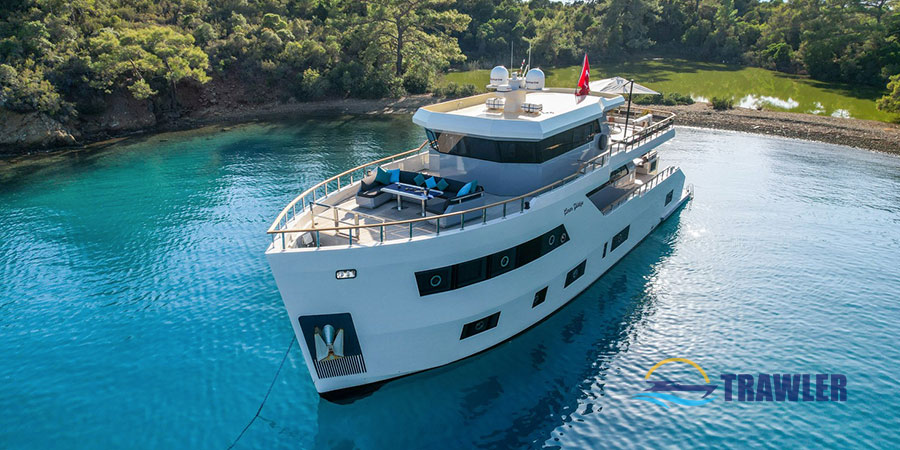 Le bateau chalutier Çınar Yıldızı